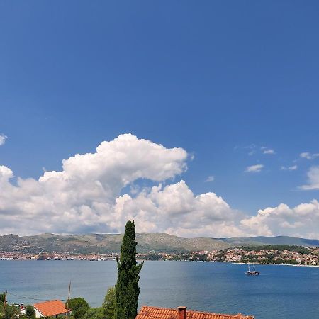 Villa Uno Трогир Екстериор снимка